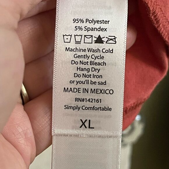 LuLaRoe Women’s XL Liv Retro Graphic Tee “American Beauty” Ribbed Neck & Cuffs - Picture 11 of 13